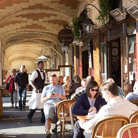 Place Des Vosges By Onefinestay