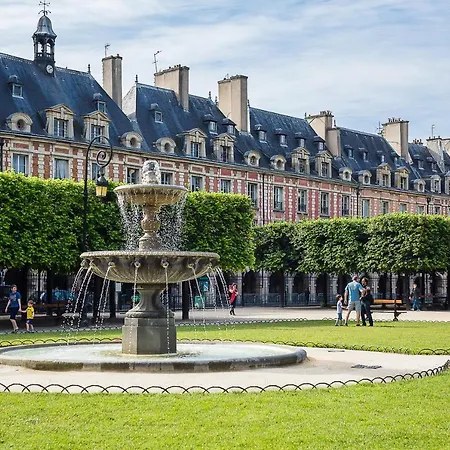 Appartamento Place Des Vosges By Onefinestay
